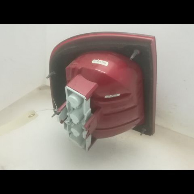 Feu arrière droit occasion SKODA OCTAVIA I Phase 2 10-2000->06-2010 1.9 TDI 110ch 1U6945112C 2