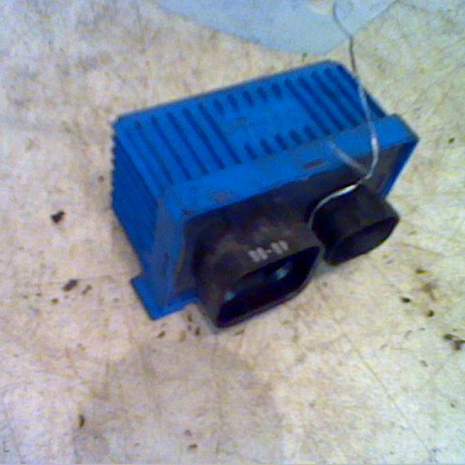 Boitier de préchauffage occasion OPEL CORSA IV Phase 1 09-2006->12-2010 1.3 CDTI 90ch 55557760 2