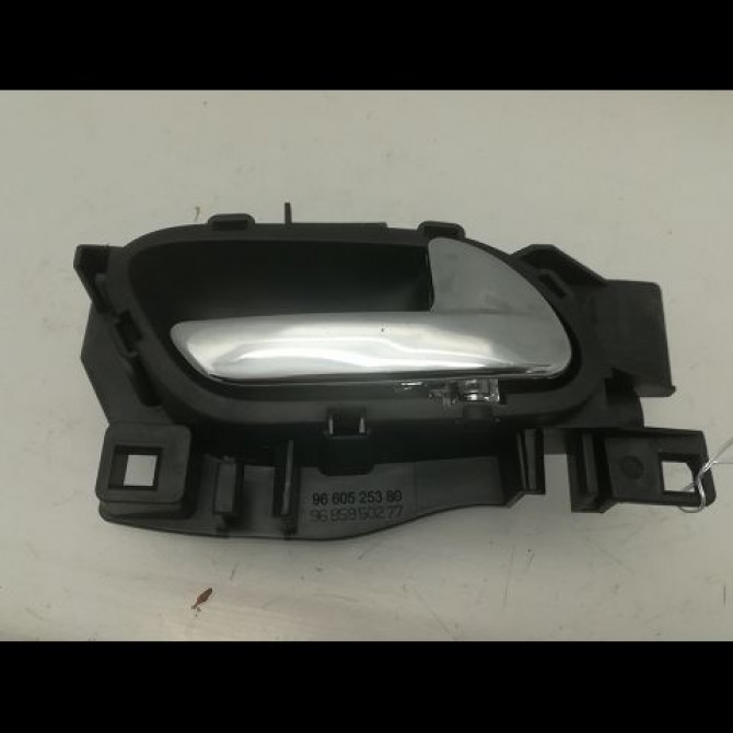 Poignee int porte avd occasion PEUGEOT RCZ Phase 1 01-2010->12-2012 9144C8 1