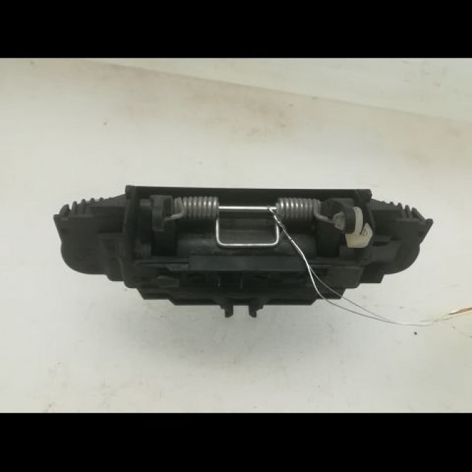 Poignee ext porte avd occasion AUDI A3 II Phase 1 06-2003->06-2008 1.9 TDi 8E0839207 2