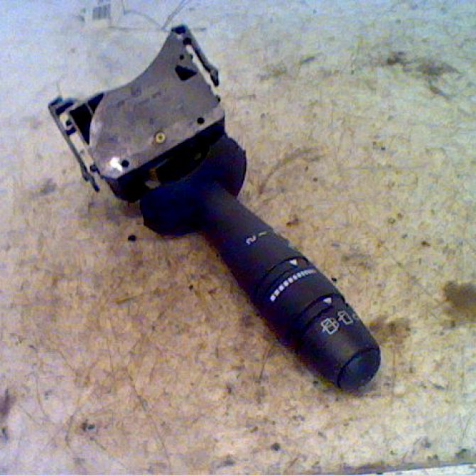 Commande essuie glace occasion RENAULT ESPACE IV Phase 1 09-2002->03-2006 3.0 DCI 7701048915 1