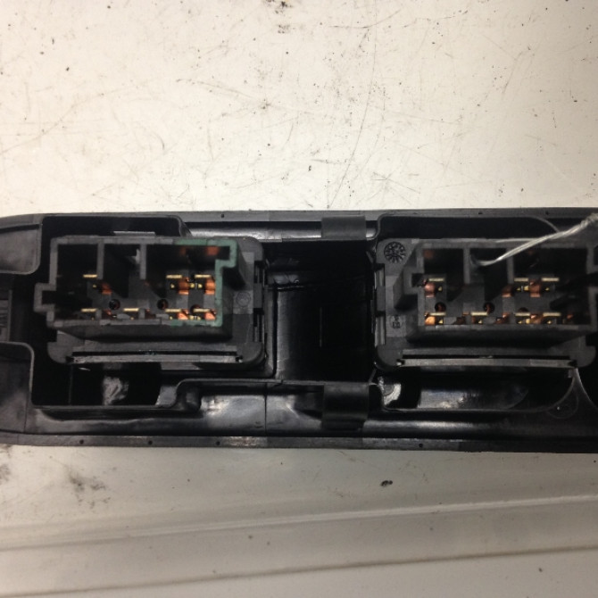 Commande lève-glace porte avant gauche occasion PEUGEOT 307 Phase 1 04-2001->06-2005 2