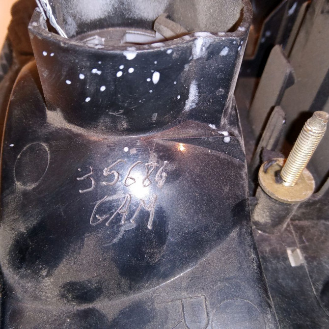 Feu arrière intérieur droit occasion AUDI 146 Phase 1 04-1995->04-1999 1.6i 75ch 3