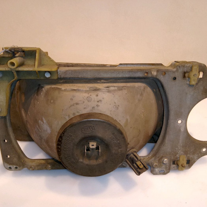 Phare droit occasion AUDI 146 Phase 1 04-1995->04-1999 1.6i 75ch 2