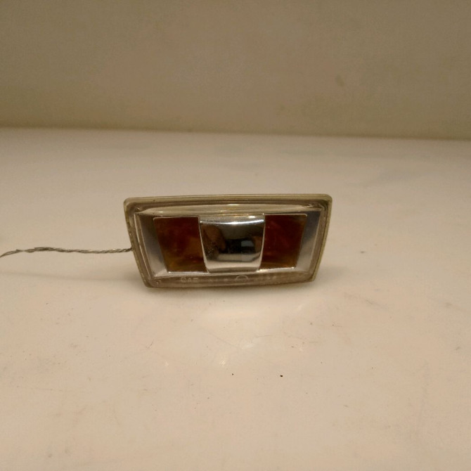 Répétiteur aile droite occasion OPEL INSIGNIA Phase 1 01-2009->03-2013 13497990 1