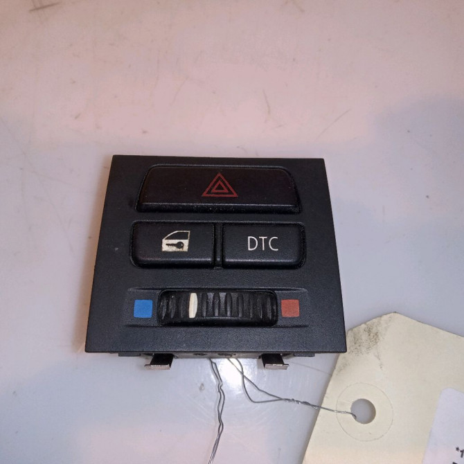 Bouton de warning occasion B.M.W. SERIE 3 V Phase 1 03-2005->09-2008 320d 177ch 1