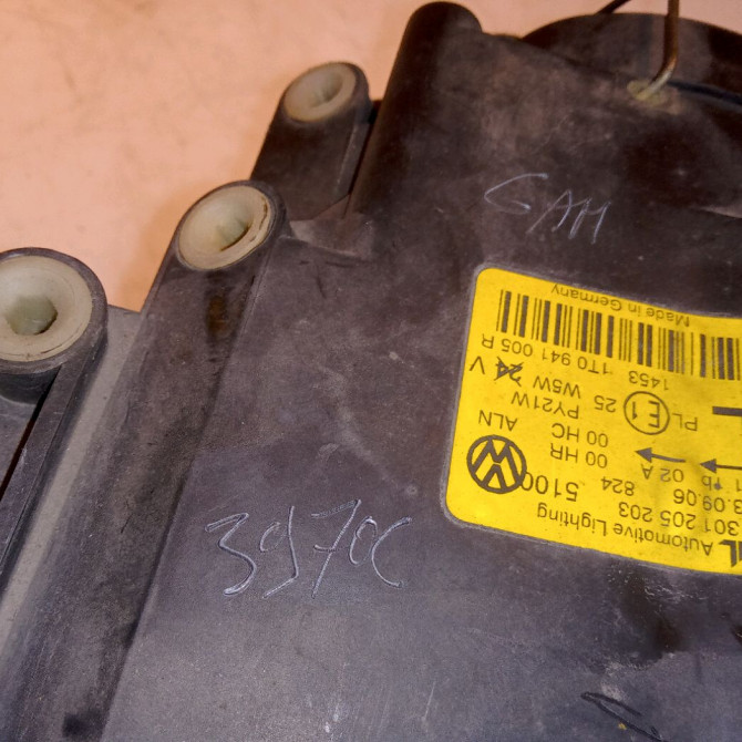 Phare gauche occasion VOLKSWAGEN TOURAN I Phase 1 03-2003->12-2006 1.9 TDI 105ch 1T0941005R 3