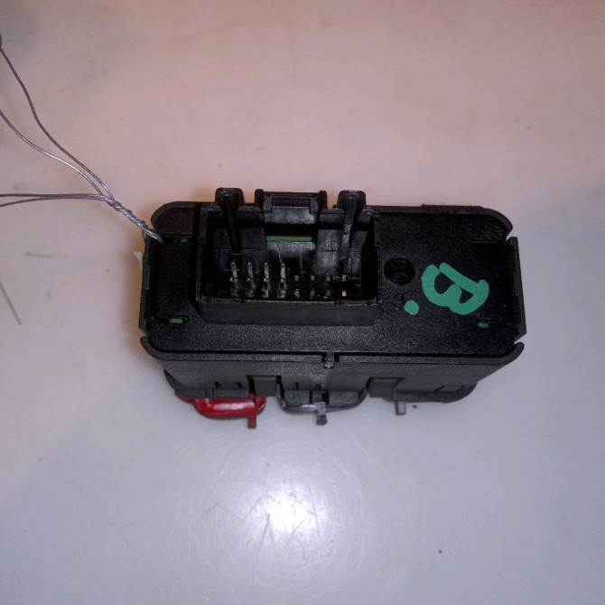 Bouton de warning occasion VOLKSWAGEN UP 2