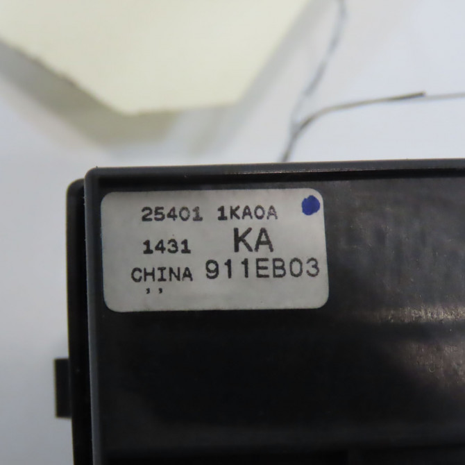 Commande lève-glace porte avant gauche occasion NISSAN JUKE Phase 1 09-2010->... 1.5 DCI 110ch 4