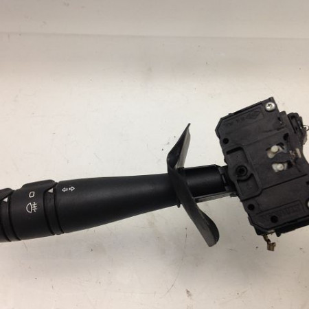 Commande clignotant occasion RENAULT CLIO CAMPUS II Phase 1 07-2006->07-2009 1.5 DCI 70ch 7701066570