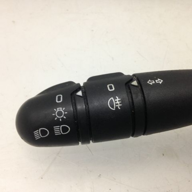 Commande clignotant occasion RENAULT CLIO CAMPUS II Phase 1 07-2006->07-2009 1.5 DCI 70ch 7701066570 2