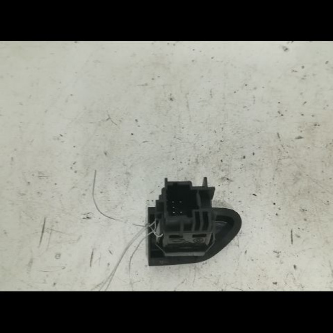 Bouton de warning occasion RENAULT CAPTUR Phase 1 02-2013->... 1.5 DCI 90ch 252907372R 2