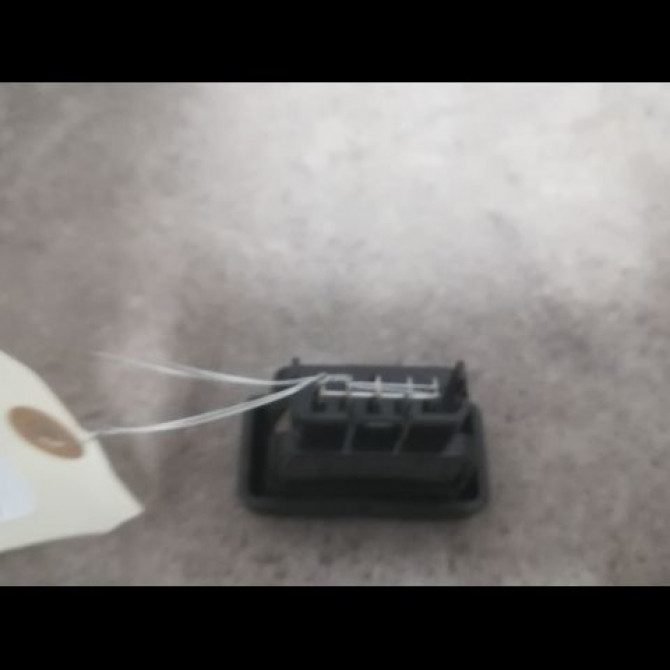 Commande lève-glace porte avant droite occasion DACIA LOGAN I Phase 2 07-2008->12-2012 1.5 DCI 70ch 2