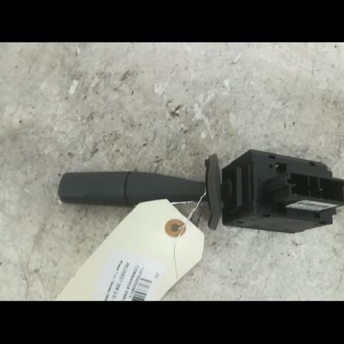 Commande essuie glace occasion PEUGEOT 206 Phase 1 09-1998->03-2009 2.0i 16v 2