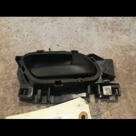Poignee int porte avd occasion PEUGEOT PARTNER II Phase 1 05-2008->03-2012 1.6 HDI 75ch 9144C1
