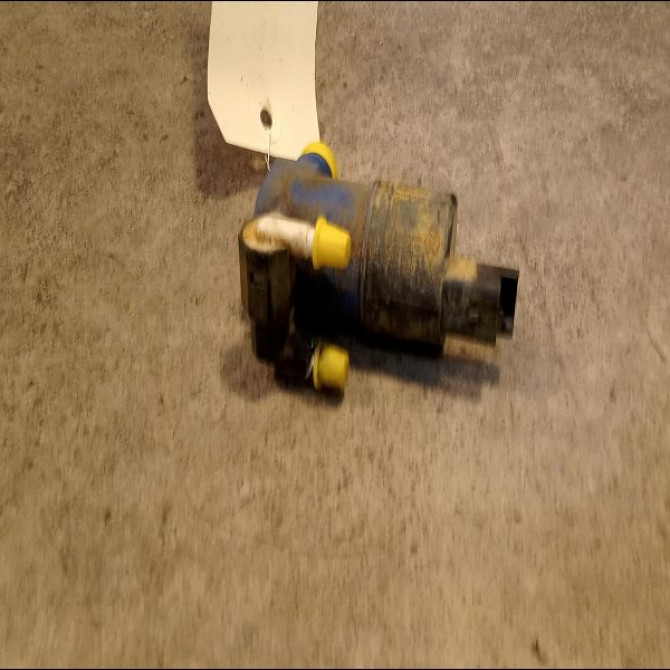 Pompe lave-glace avant occasion RENAULT CLIO IV Phase 1 07-2012->... 1.5 DCI 90ch 8200316568 1