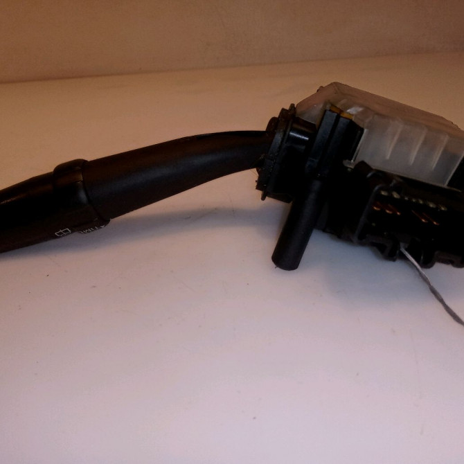 Commande essuie glace occasion TOYOTA COROLLA VERSO II Phase 1 05-2004->06-2007 136 D-4D 8465205170 3