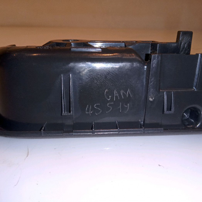 Poignee int porte arg occasion TOYOTA COROLLA VERSO II Phase 1 05-2004->06-2007 136 D-4D 692060F010B0 3