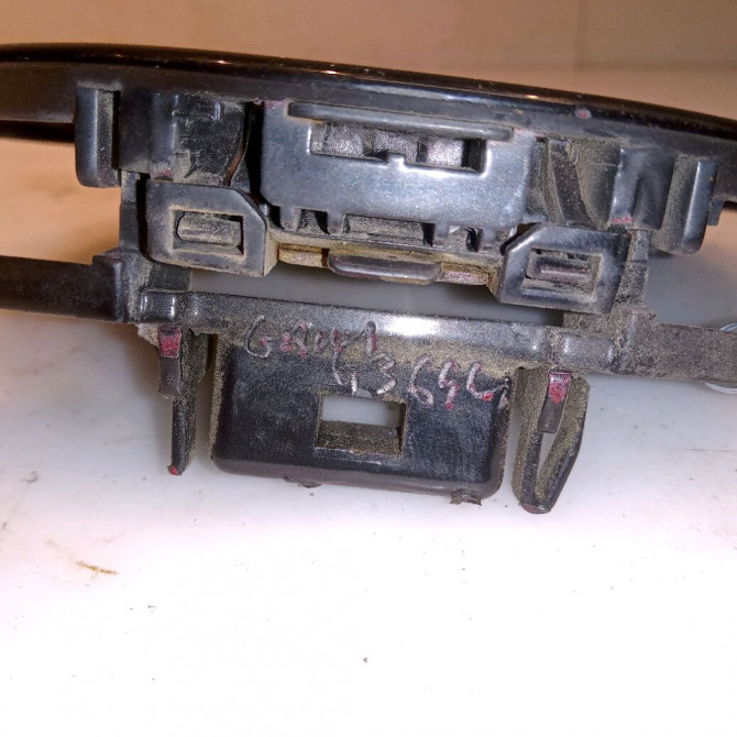 Volet de trappe carburant occasion CITROEN C3 PLURIEL I Phase 1 04-2003->09-2008 1.4 HDi 1517A2 3