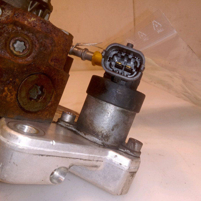 Pompe hp occasion RENAULT MEGANE II Phase 2 01-2006->06-2009 2.0 DCI 150ch 8200803375 3