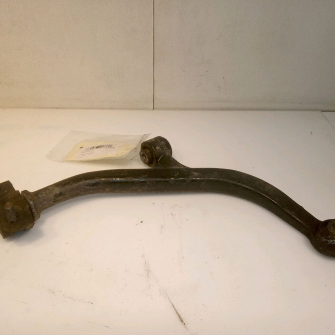 Triangle inf avd occasion CITROEN SAXO 352093 1