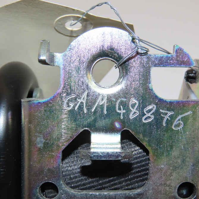 Ceinture avant droite occasion RENAULT MEGANE III Phase 1 11-2008->01-2012 1.6i 16v 110ch 868843492R 2