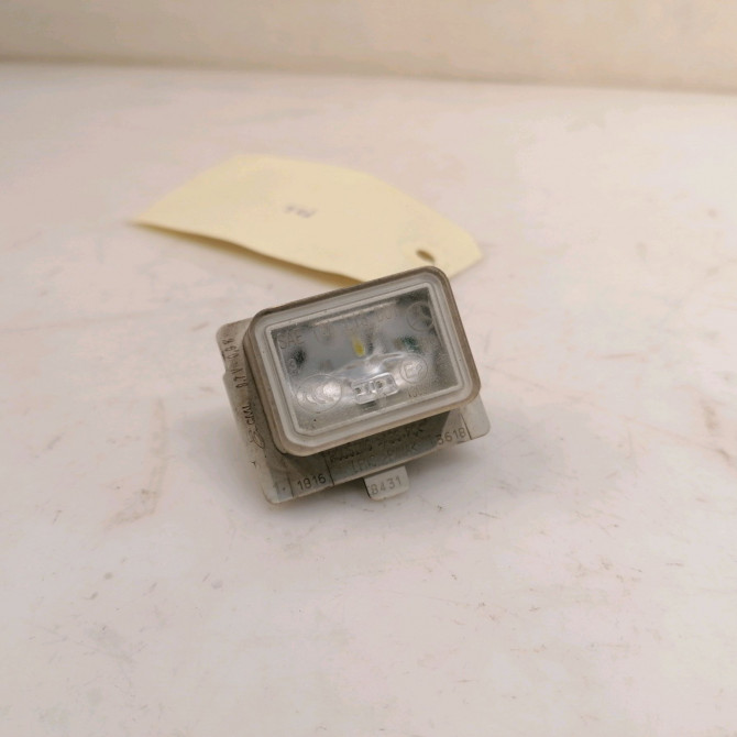 Eclaireur plaque de police g occasion MERCEDES CLASSE E V Phase 1 02-2016->... 999067000 1