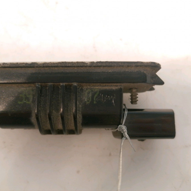 Eclaireur plaque de police g occasion VOLKSWAGEN EOS Phase 1 04-2006->01-2011 2.0 TDI 140ch 3D0943021A 4