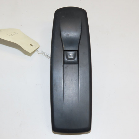 Commande lève-glace porte avant droite occasion RENAULT LAGUNA III Phase 1 10-2007->10-2010 2.0 DCI 150ch 809600750R