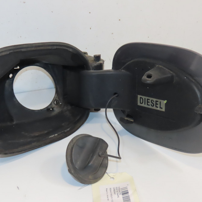 Volet de trappe carburant occasion RENAULT MODUS Phase 2 01-2008->12-2012 1.5 DCI 85ch 8200213437 2