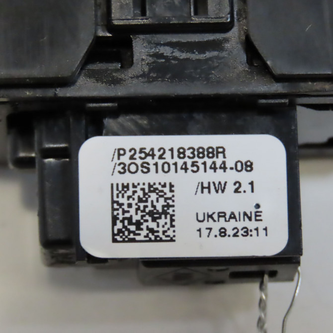 Commande leve-glace porte arrière droite occasion RENAULT CLIO V 254218388R 4