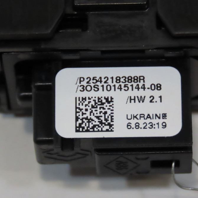 Commande leve-glace porte arrière gauche occasion RENAULT CLIO V 254218388R 4