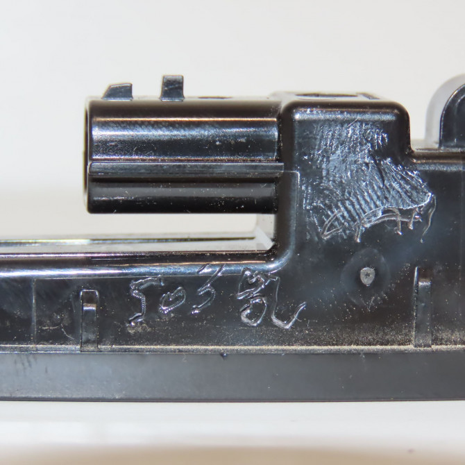 Eclaireur plaque de police g occasion RENAULT CLIO V 265101139R 4