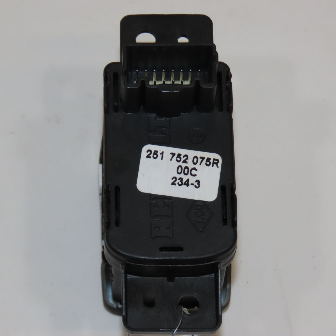 Interrupteur commande de frein a main occasion RENAULT CLIO V 2