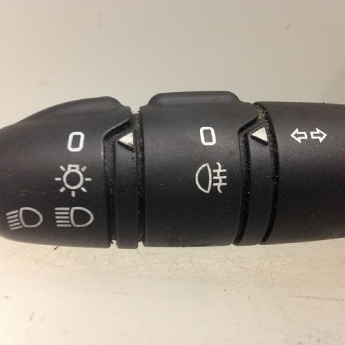 Commande clignotant occasion RENAULT CLIO II Phase 2 06-2001->07-2006 1.5 DCI 65ch 7701066570 3