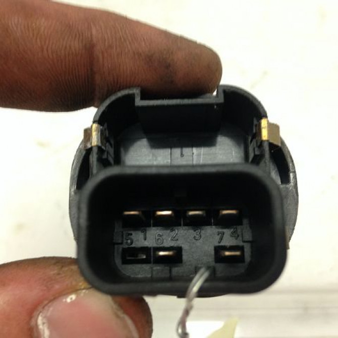 Commande lève-glace porte avant droite occasion FORD FIESTA IV Phase 1 09-1995->09-1999 1.25i 2