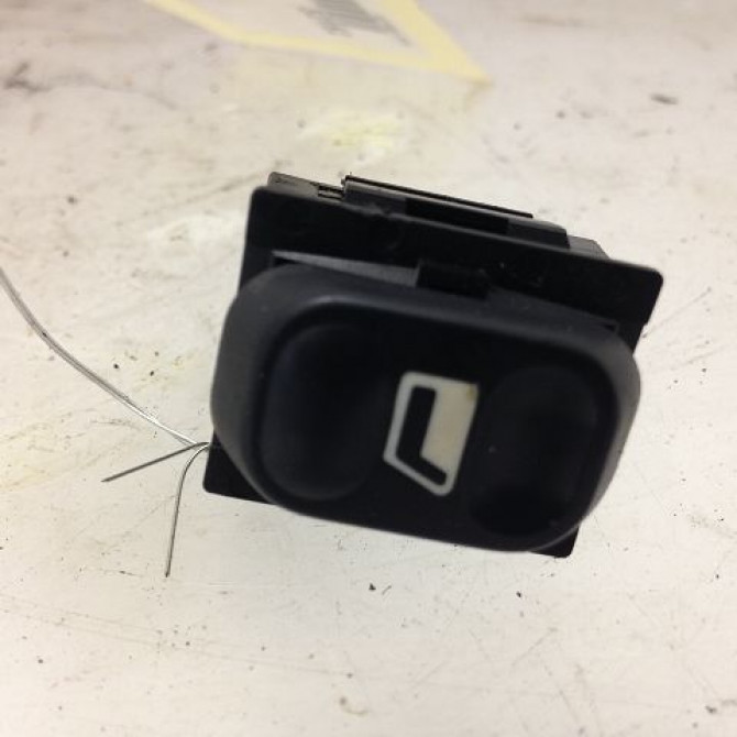 Commande lève-glace porte avant droite occasion CITROEN XSARA Phase 2 09-2000->12-2005 2.0 HDi 110ch 6552Z7 1