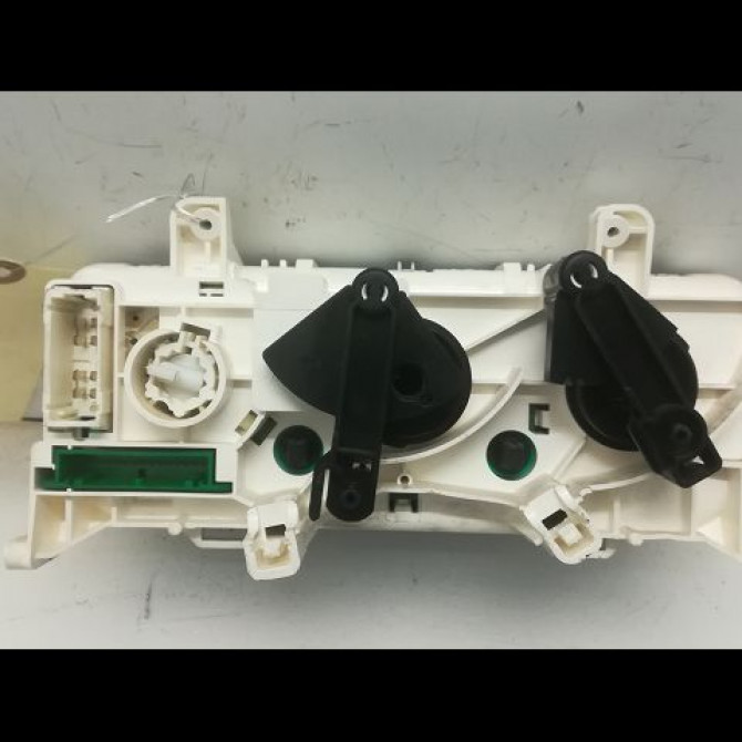 Commande de chauffage occasion RENAULT CLIO II Phase 2 06-2001->07-2006 1.2 2