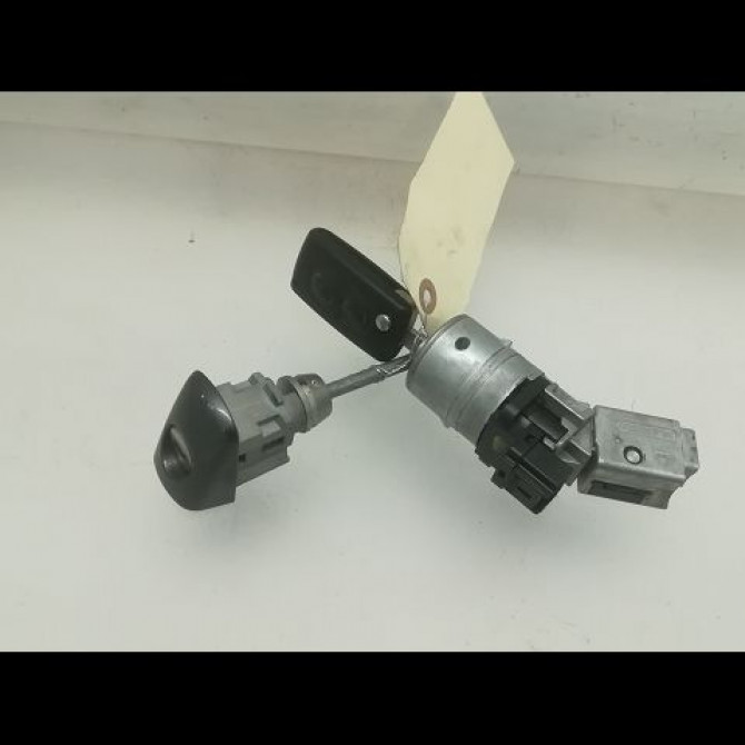 Kit serrures + antivol occasion PEUGEOT 207 Phase 1 04-2006->06-2013 1.4 HDI 4162NW 1