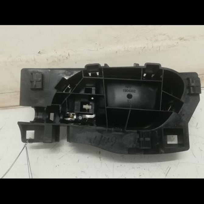 Poignee int porte avd occasion CITROEN C3 II Phase 1 11-2009->02-2013 1.4i 75ch 96834460VV 2