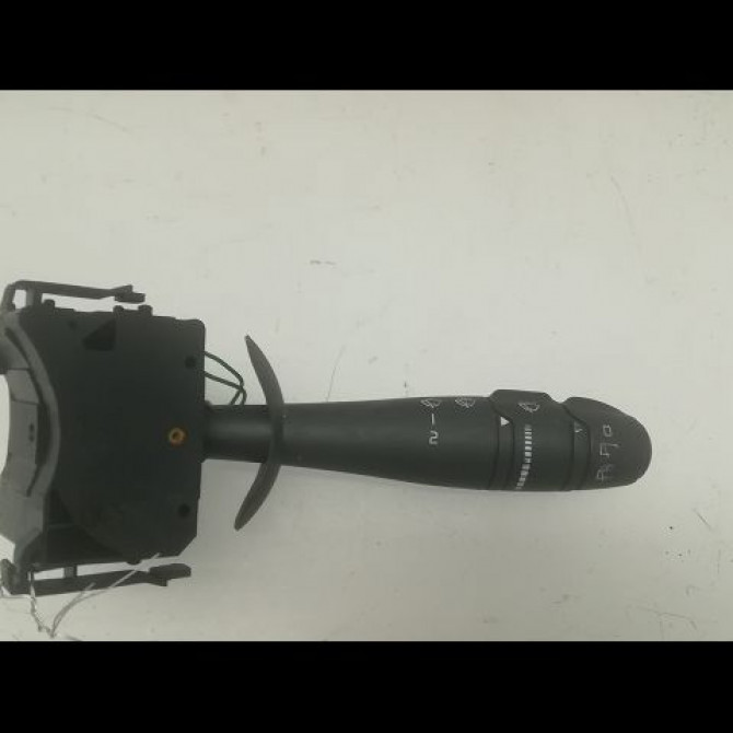 Commande essuie glace occasion RENAULT LAGUNA II Phase 1 11-2000->03-2005 1.9 DCI 100ch 7701048915 1