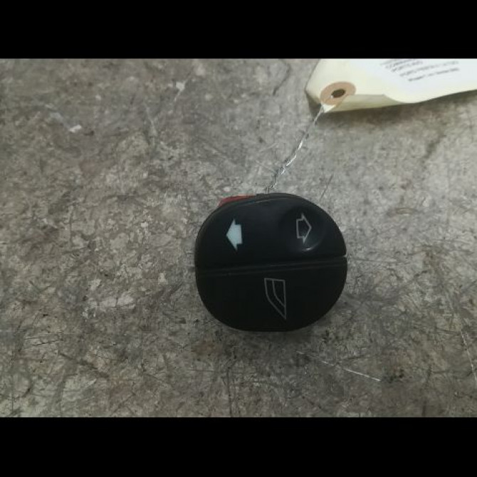 Commande lève-glace porte avant droite occasion FORD FIESTA V Phase 1 09-2002->10-2005 1.4 TDCI 1