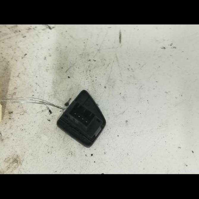 Commande lève-glace porte avant gauche occasion FIAT 500 II 500 II Phase 1 2007-07-01->2016-03-31 1.3 D MULTIJET 16v 75ch 735482601 2