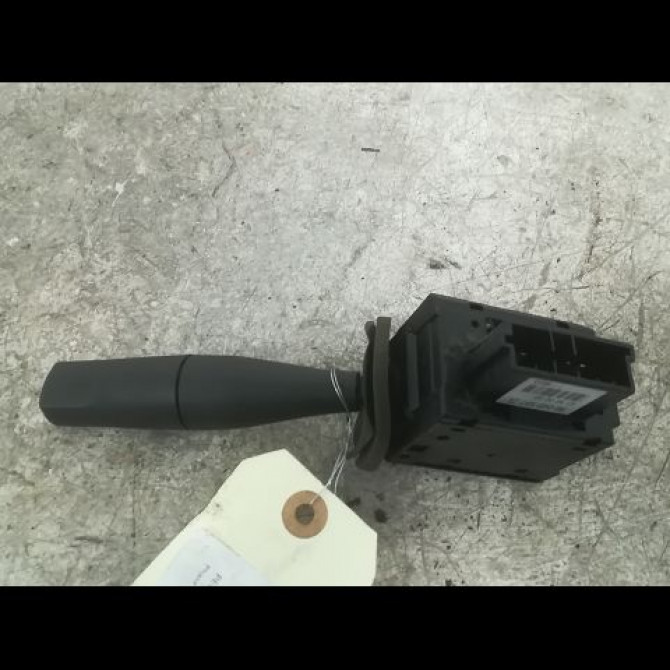 Commande essuie glace occasion PEUGEOT 206 Phase 1 09-1998->03-2009 1.9 D 2