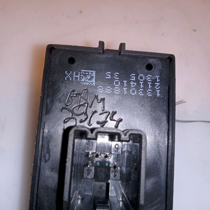 Commande leve-glace porte arrière gauche occasion OPEL ZAFIRA III Phase 1 11-2011->... 13301888 3