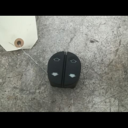 Commande lève-glace porte avant gauche occasion FORD FIESTA IV Phase 1 09-1995->09-1999 1.25i 1007910