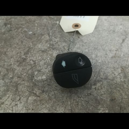 Commande lève-glace porte avant droite occasion FORD FIESTA IV Phase 1 09-1995->09-1999 1.25i