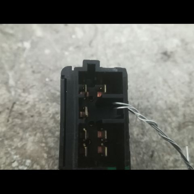 Commande leve-glace porte arrière droite occasion PEUGEOT 206 Phase 1 09-1998->03-2009 1.4i 2