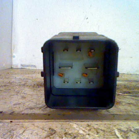 Boitier de préchauffage occasion PEUGEOT 206 + Phase 1 03-2009->05-2013 1.1i 8v 60ch 598140