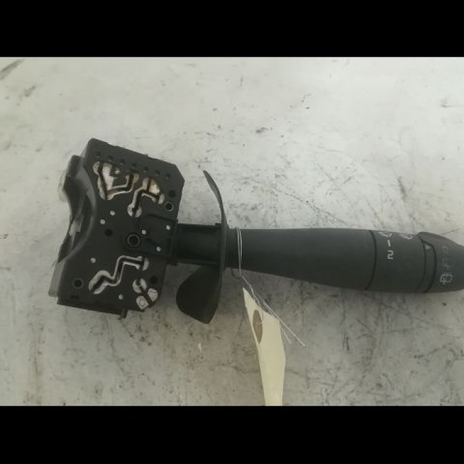 Commande essuie glace occasion RENAULT CLIO II Phase 1 03-1998->06-2001 1.9 D 1